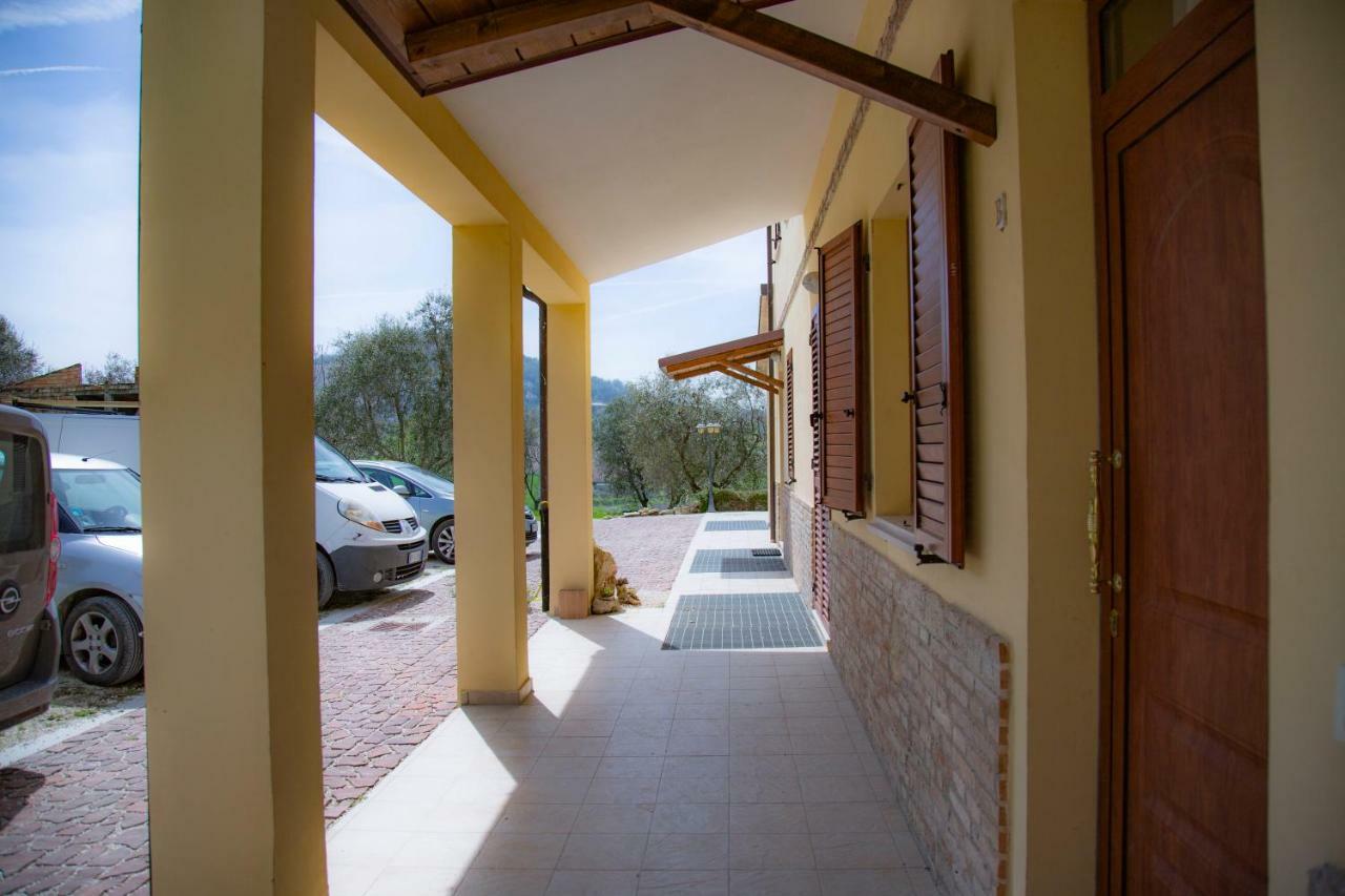 Agriturismo Vallelunga 安科纳 外观 照片